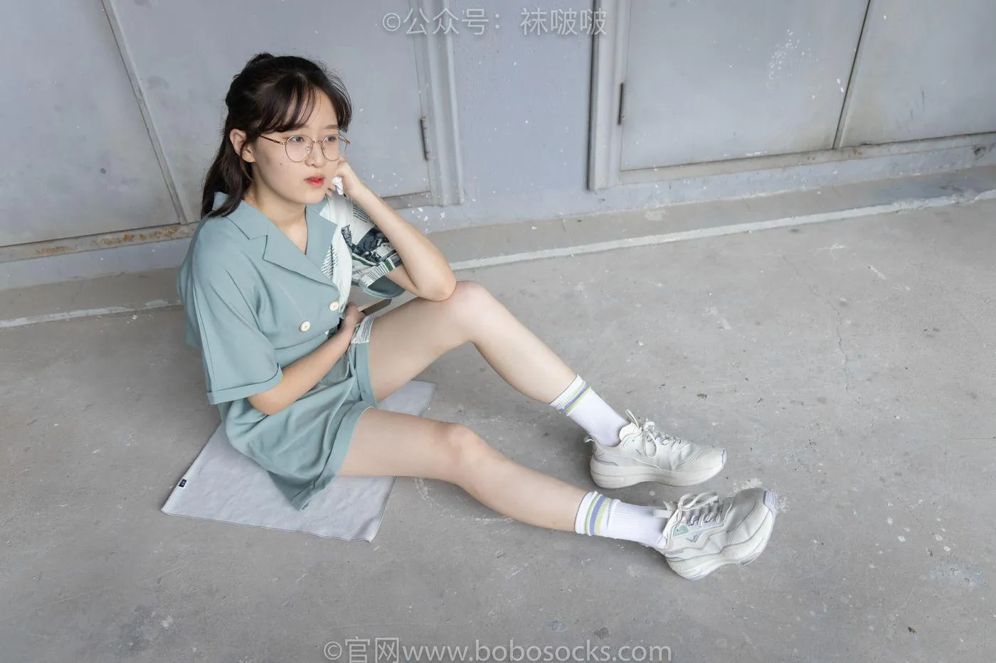 [BoBoSocks袜啵啵]NO.025 熊熊-安踏运动鞋、白色棉袜（踩脏）、裸足 [146P]插图3